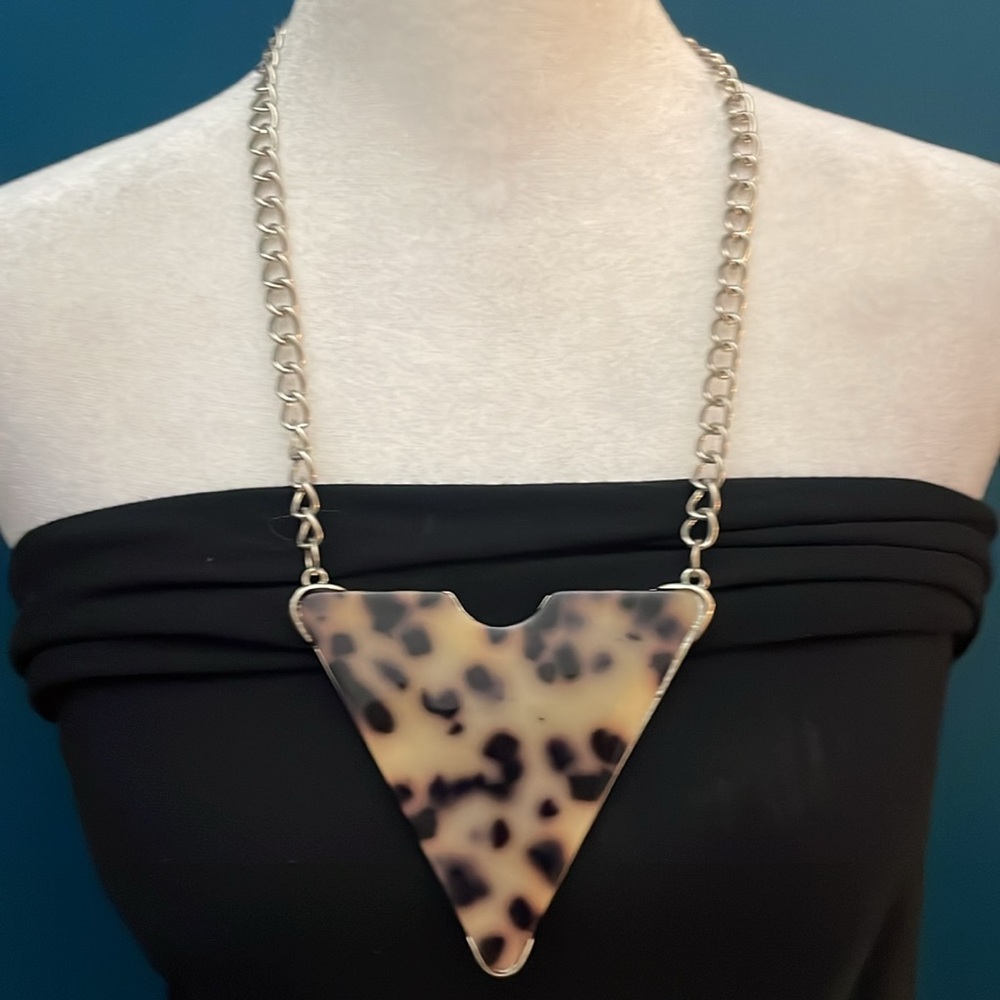Tortoise shell Triangle Pendant Necklace